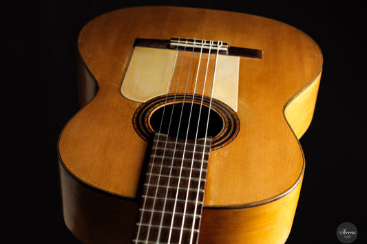 Santos Hernandez - 1928 - Flamenca Blanca