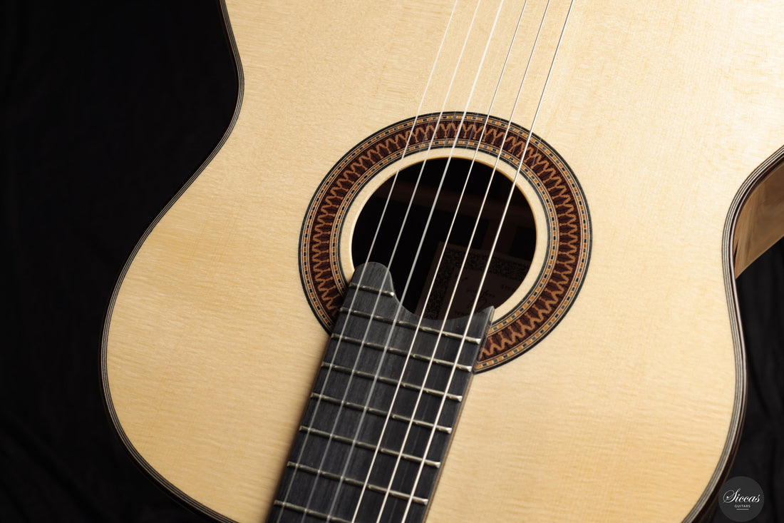 Siccas Luthiers - Recital Traditional Spruce 64 cm - Front view